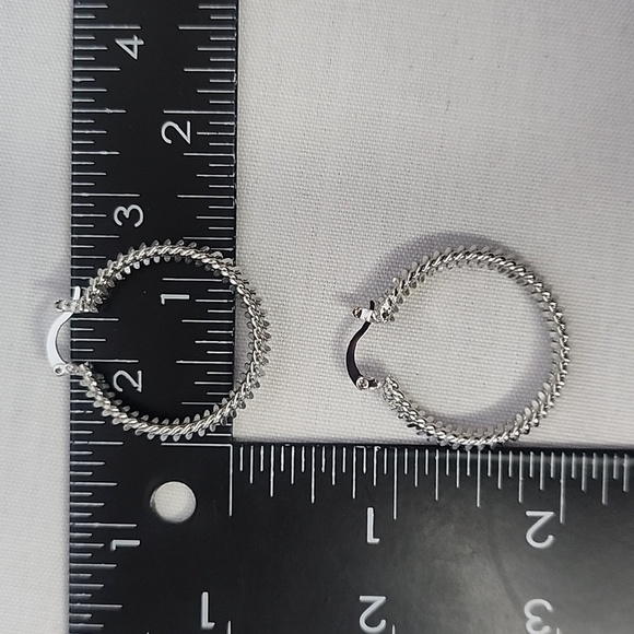 White Gold Textured Hoop Earrings - Picture 4 of 9